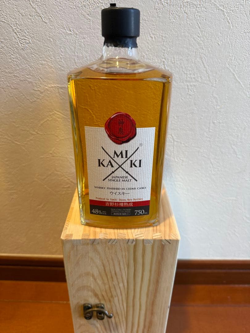 KAMIKI シングルモルトウイスキー 吉野杉樽熟成　化粧箱