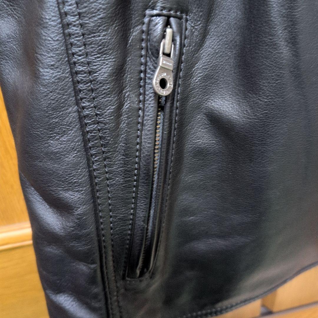 Harley-Davidson 本革 ノースリーブベスト。