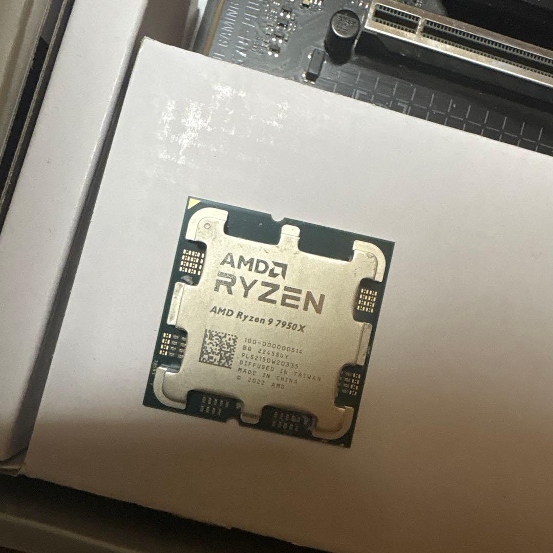 ジャンク AMD 7950x TUF x670e RX7900XTX 24GB