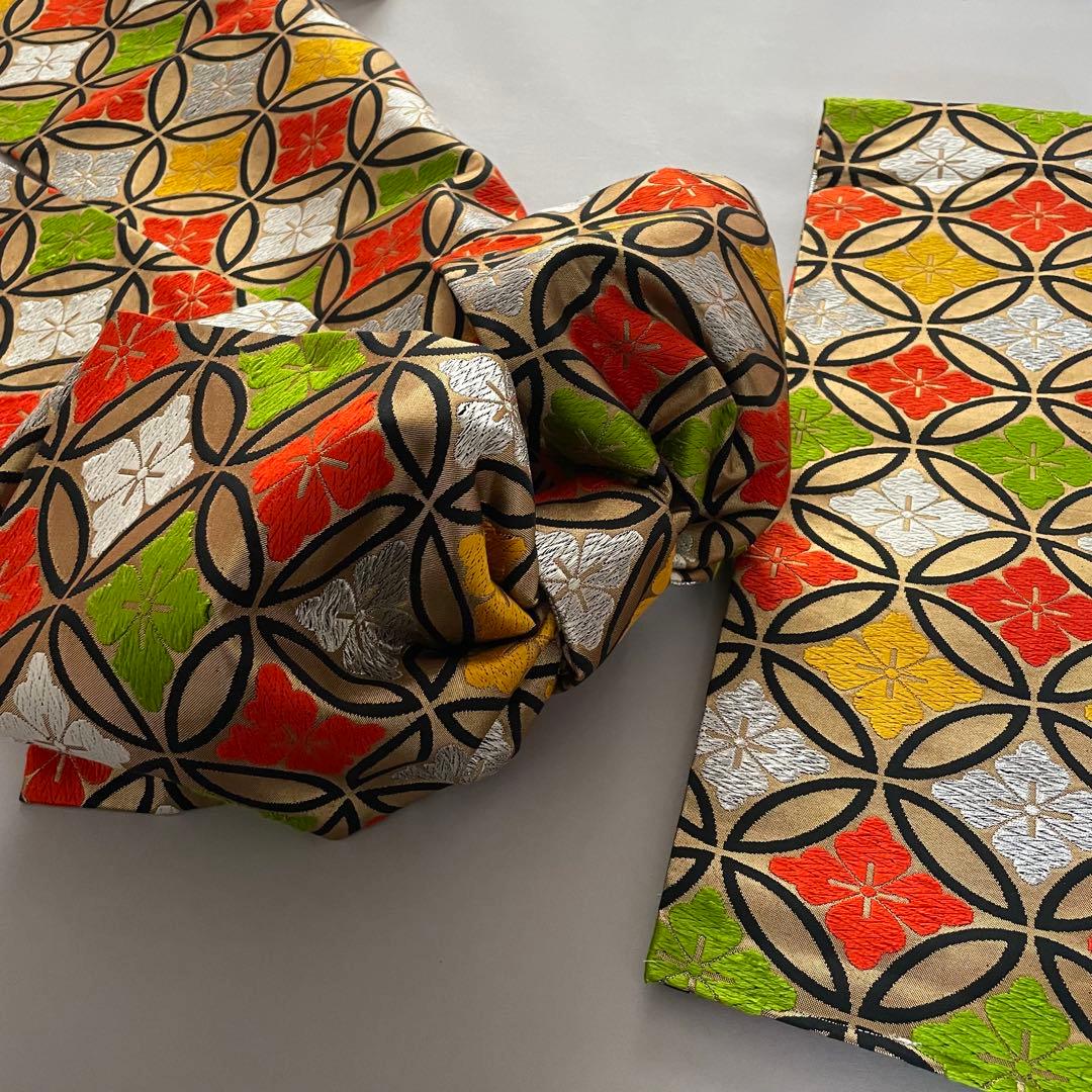 七五三　7歳　8歳　ハーフ成人式　正絹　総絞りのお着物セット　ダラリ帯コーデ