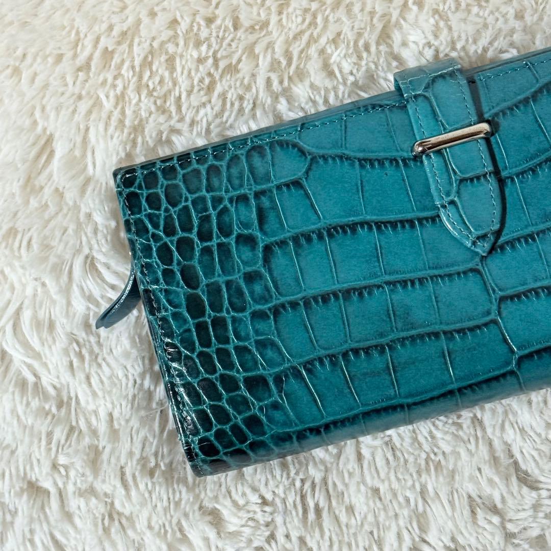 ⭐️新品未使用⭐️　Epoi　エポイ　クロコ型押し　長財布　ベルトストラップ