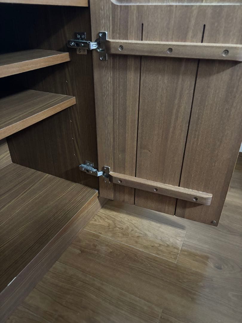 unico キッチンカウンター ウニコ　食器棚 ステンレス