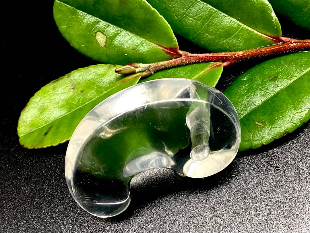 黒平鉱山水晶　今年一番の透明　国産天然石*最強パワー‼️13万円以上の勾玉鑑別書付