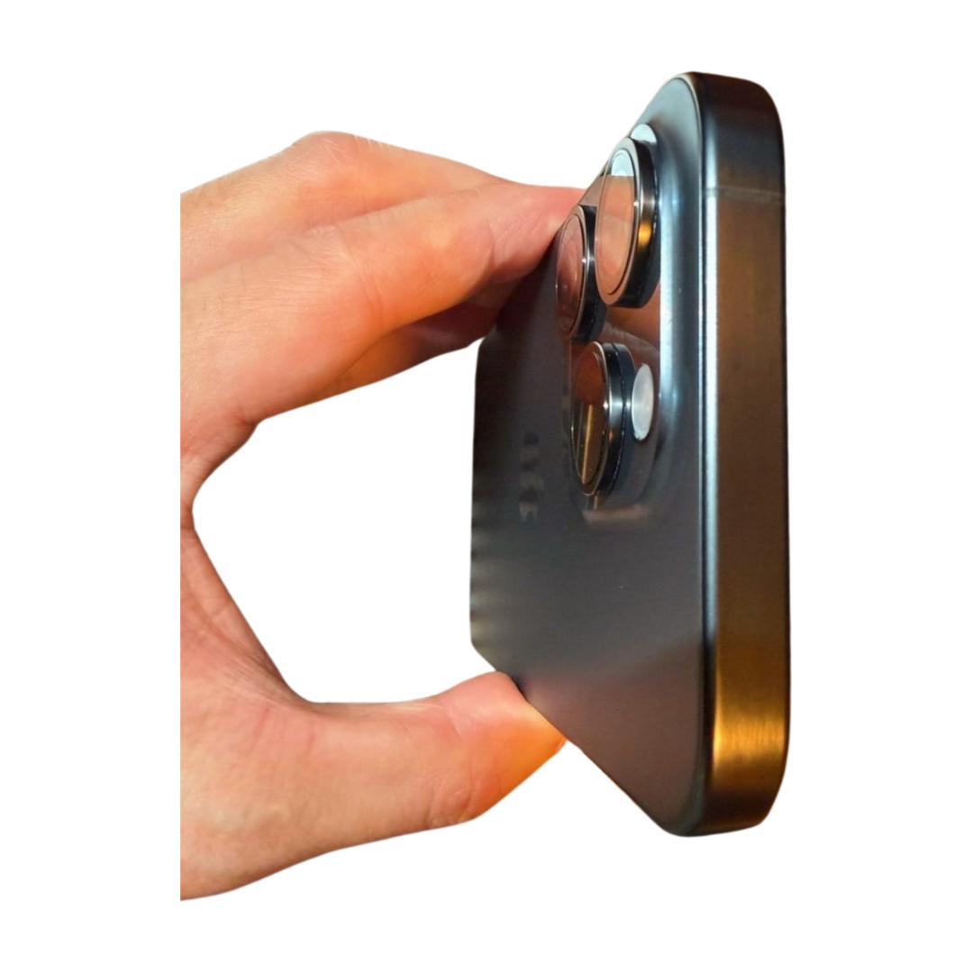 【極美品／付属品◯】iPhone 15 Pro 128GB ブラックチタニウム