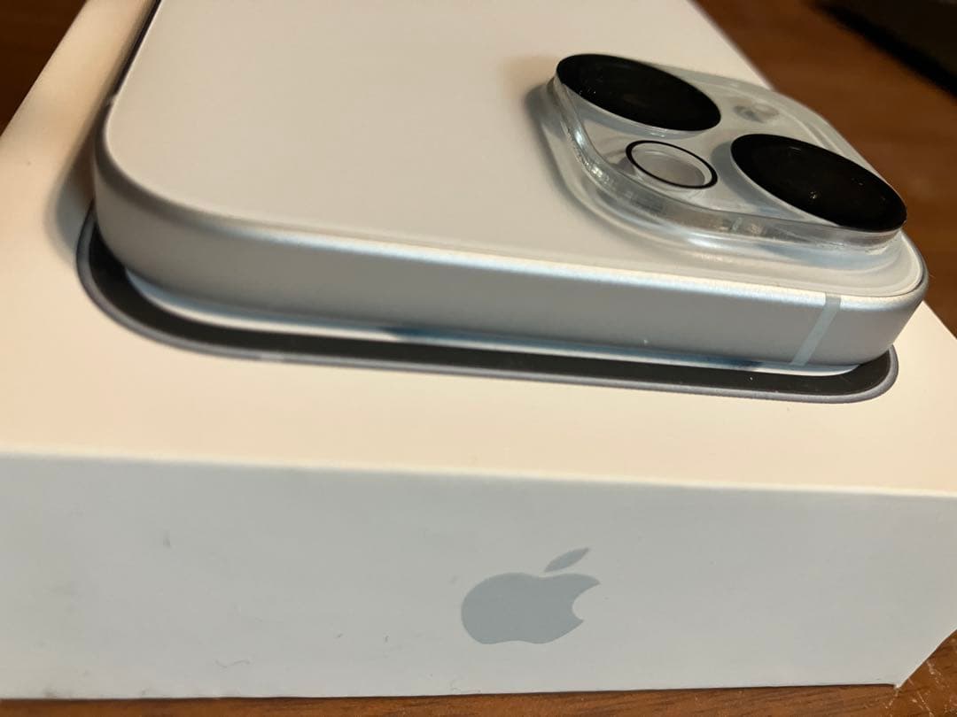 【訳あり】iPhone 15 128GB ブルー 本体 画面割れインカメラ故障