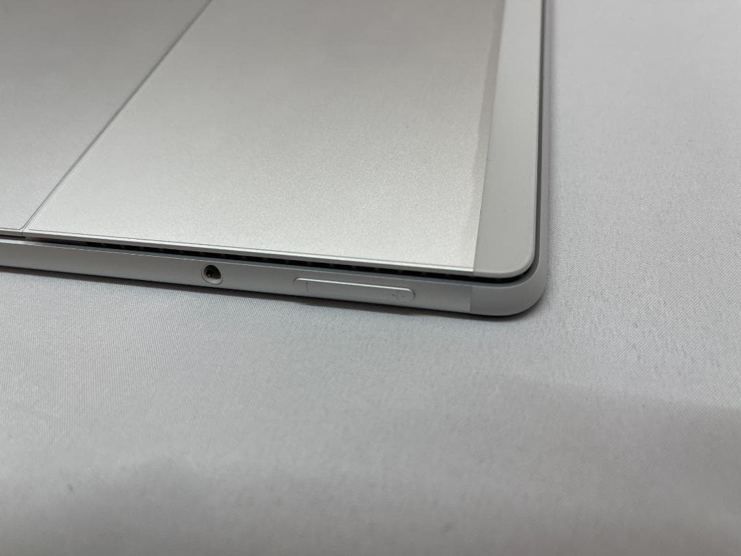 Surface Pro8　Core i5・16GB・LTE・キーボード・ペン付き