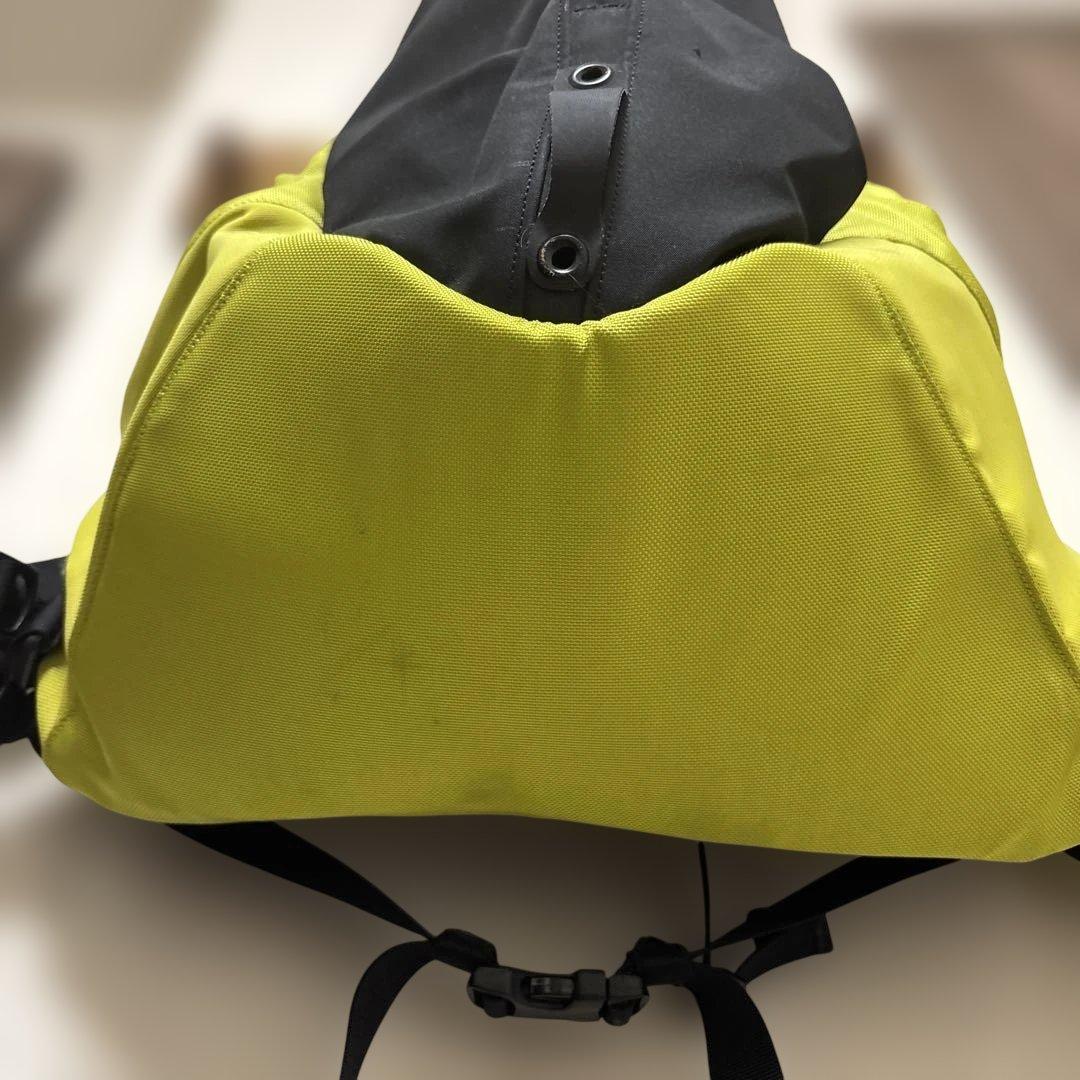 アークテリクス リュック アロー16 ブラック×ライムグリーン