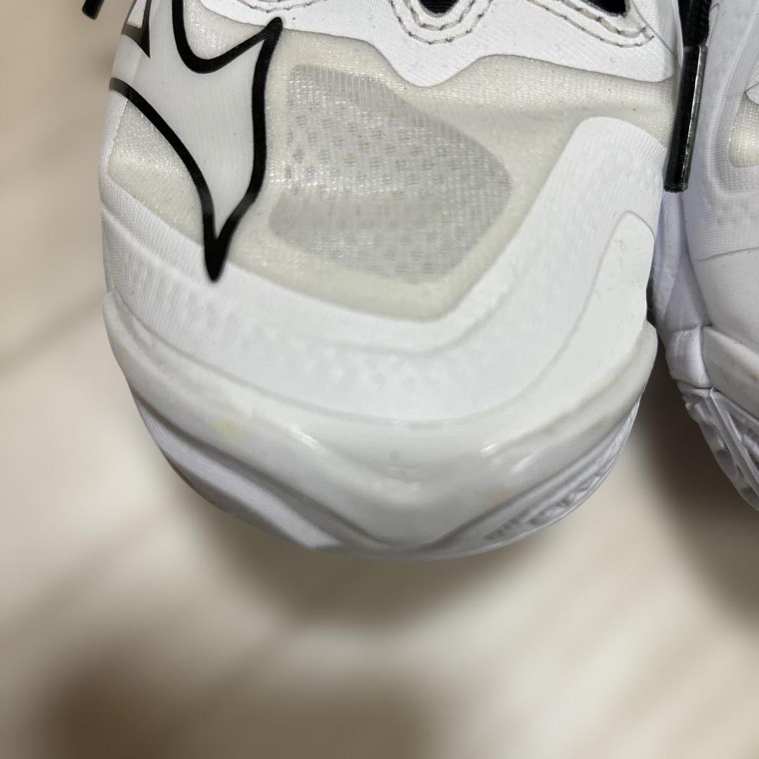 Mizuno バレーシューズ ウェーブライトニング Z8 24cm 中敷き新品‼︎