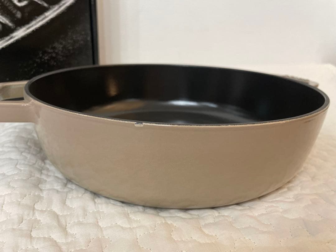 〈新品〉ストウブ　ブレイザー　ソテーパン　リネン　26㎝