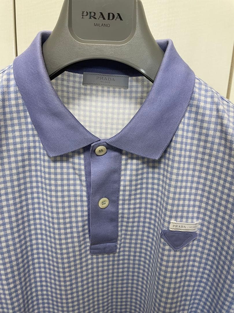 PRADA 青と白のチェック ポロシャツ
