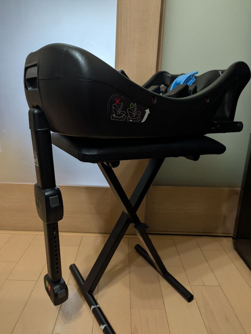 Joie チャイルドシートisnug+i-base2点セット