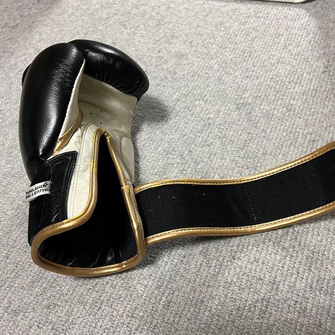 ISAMI BOXER ボクシンググローブ 8oz 黒