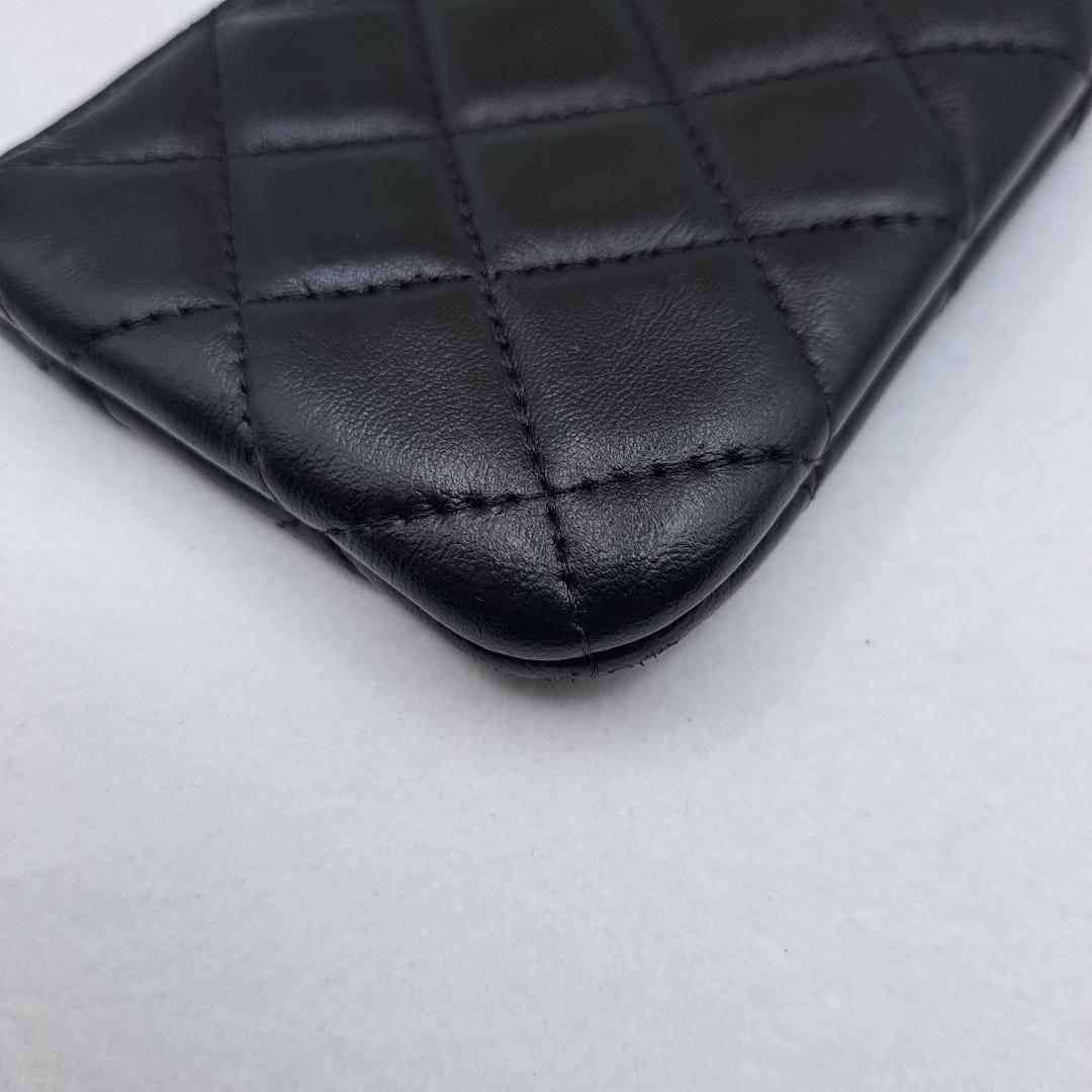 CHANEL　ケース　マトラッセ　ブラック　キルティング