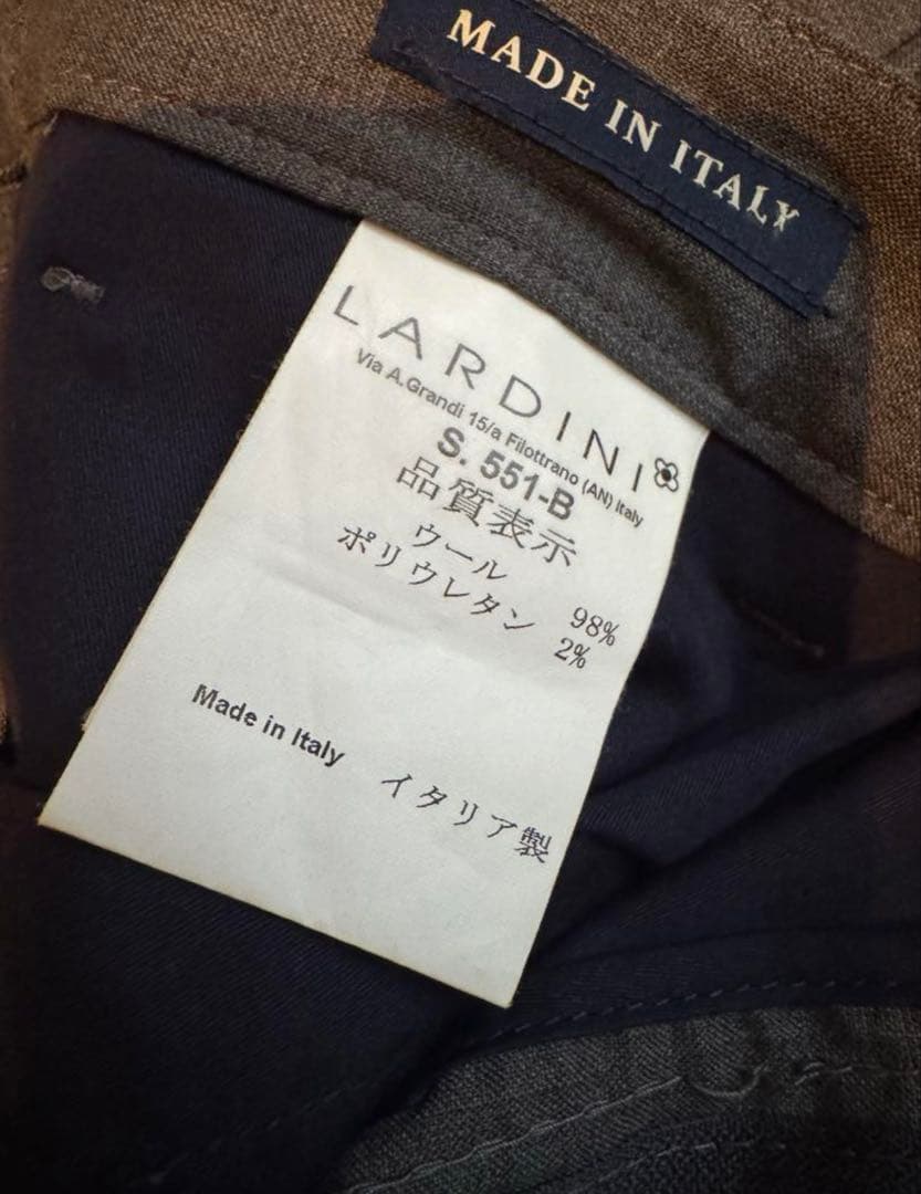 LARDINI トラベルパッカブル　グレー スーツ　セットアップ　収納ケース付き