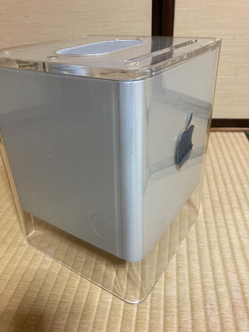 PowerMac G4 Cube 　ハードディスク40GB、メモリー1GB
