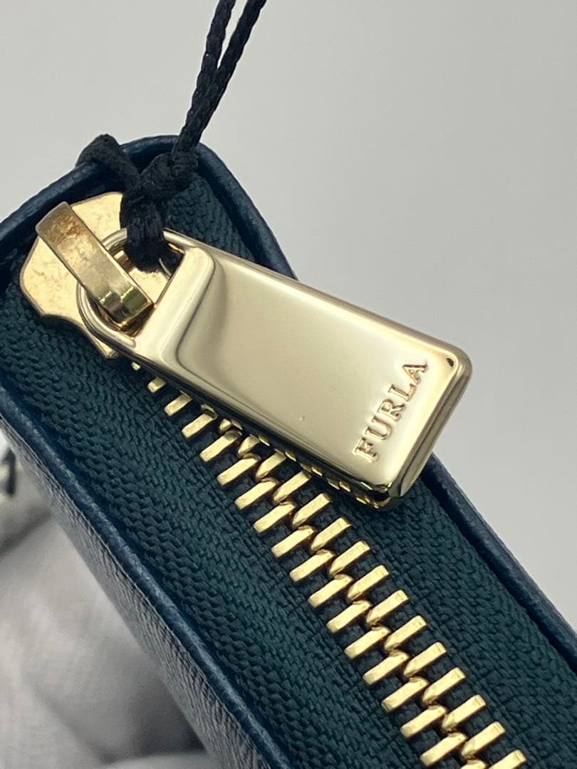 新品未使用　FURLA長財布　Y