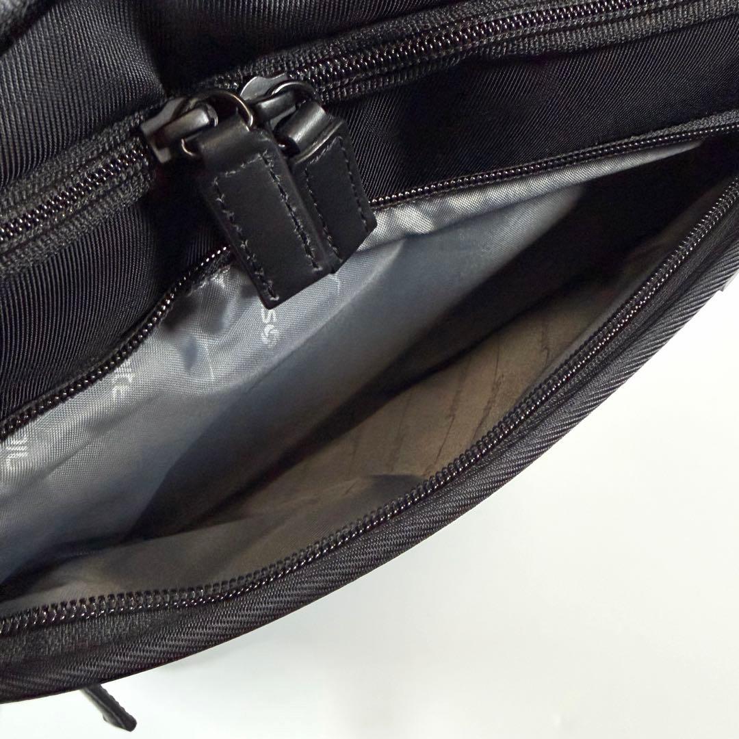 【未使用に近い】サムソナイト　ビジネスリュック　デボネア5 バックパックM 黒