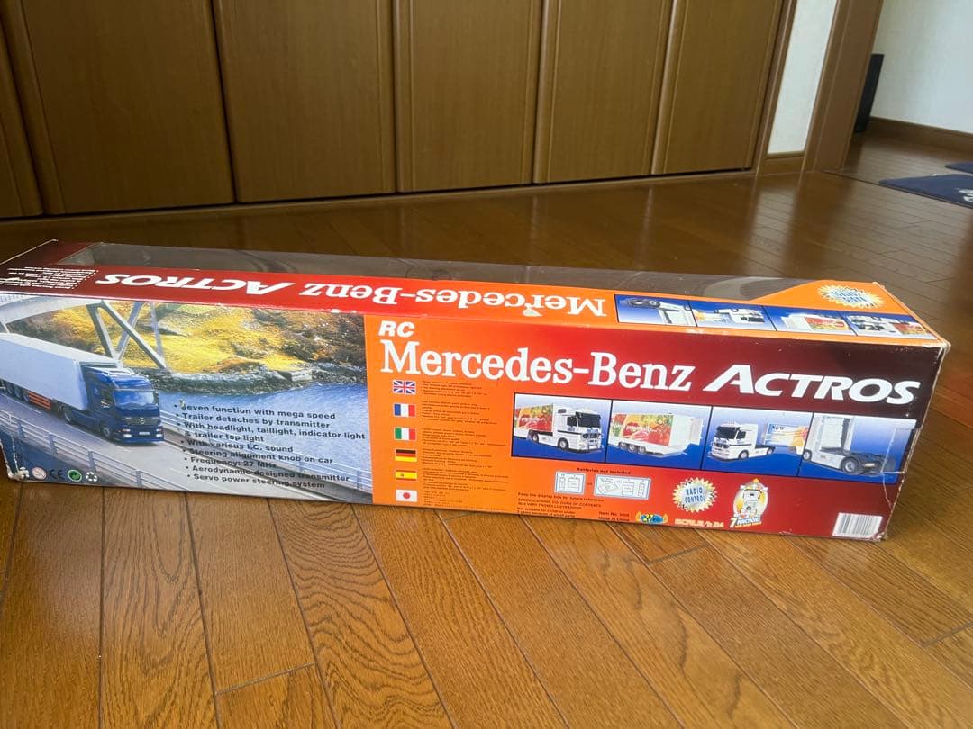 Mercedes-Benz Actros ラジコン トレーラー