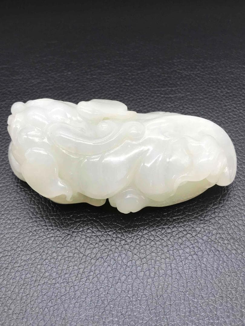 清時代　和田玉　純暖和田白玉彫り　貔貅 龍亀 瑞獣　古玉石　白玉(F-40)