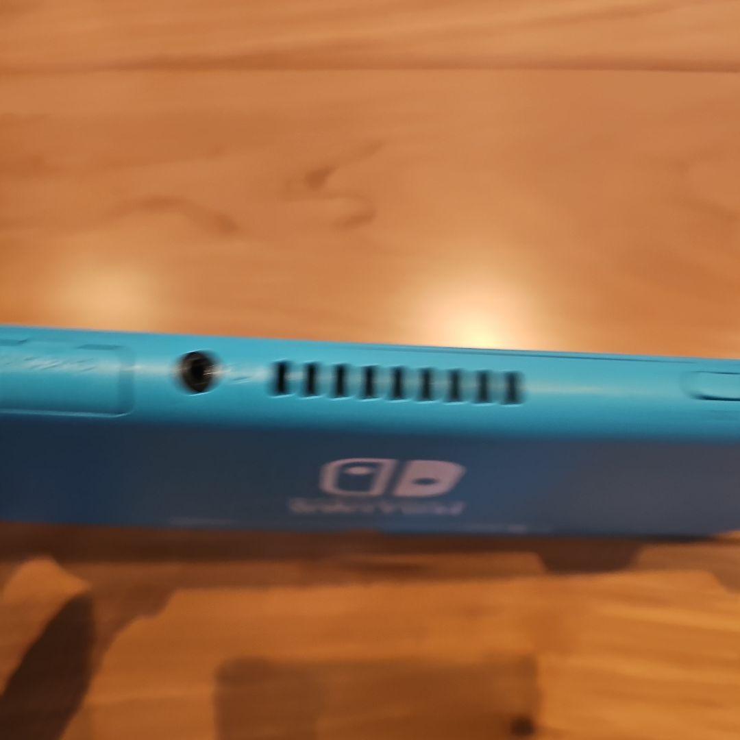 M*R様 ニンテンドー　Switch　ライト　中古　ブルー