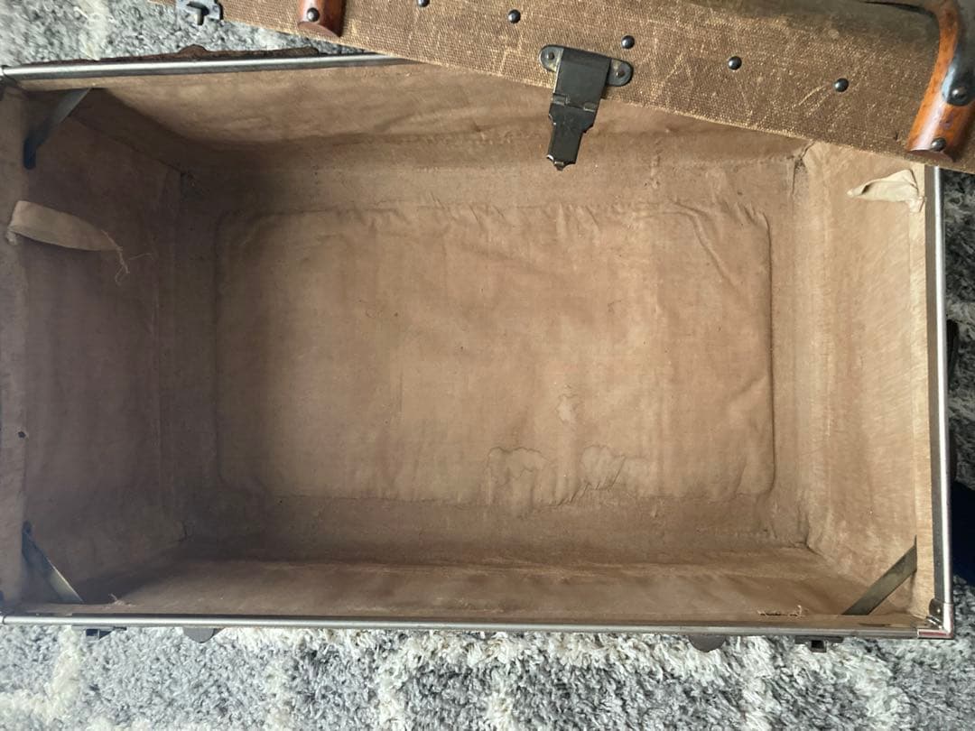 ￼【お値下げ】アンティーク ヴィンテージ 大型トランク 収納　コーヒーテーブル