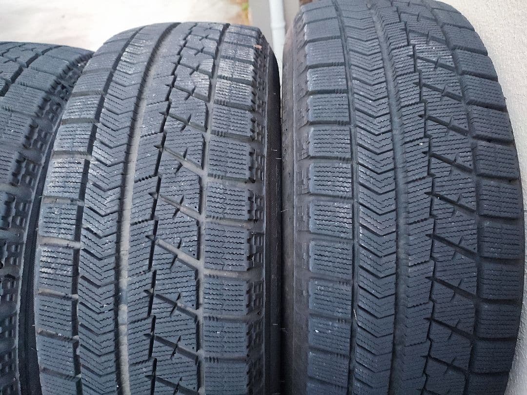 怪*ル様 VW ゴルフ 6 / 7 等 スタッドレス ホイール４本セット195/