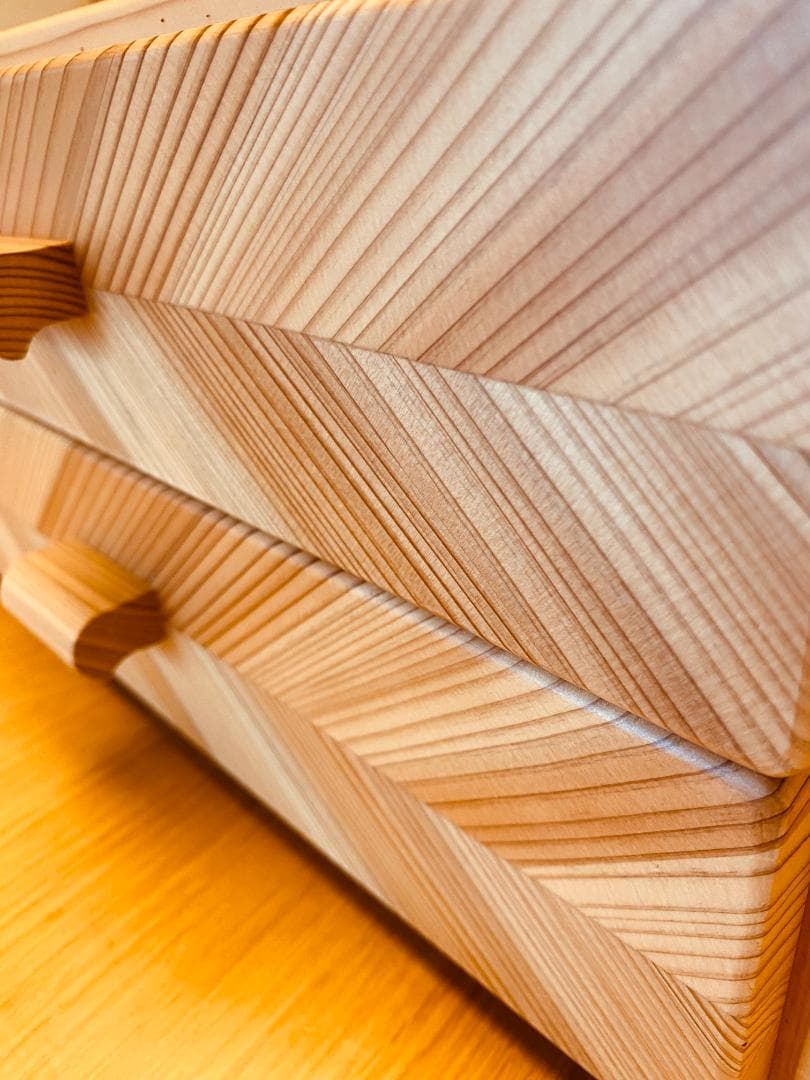 杉　矢羽模様の組子　小引き出し　※値下げしました！