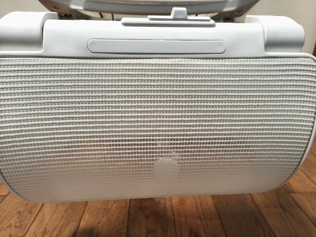 ゆうさん【極美品】超人気品 COFO Chair Premium ホワイト