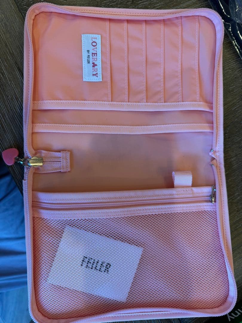 ほぼ新品　フェイラー　ハッピーポップニナ　マルチケース　母子手帳ケース