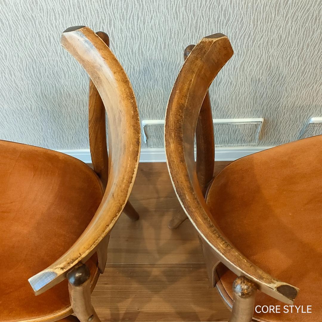 ビンテージ　ベントウッドチェア　ベルベット生地　ルーマニア製　2脚セット①