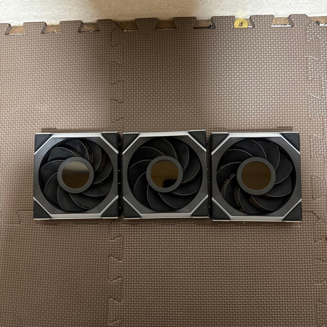 PC用ファン・クーラー Lian Li UNI FAN SL Wireless LCD 120