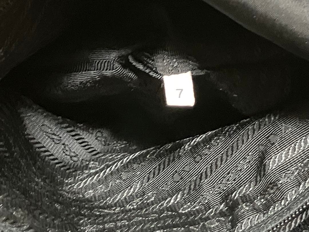 プラダ　ショルダーバッグ　メッセンジャーバッグ