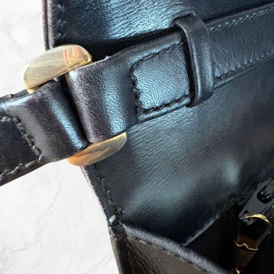 【希少】 グッチ 紋章 クレストチャーム ショルダーバッグ クラッチ 黒