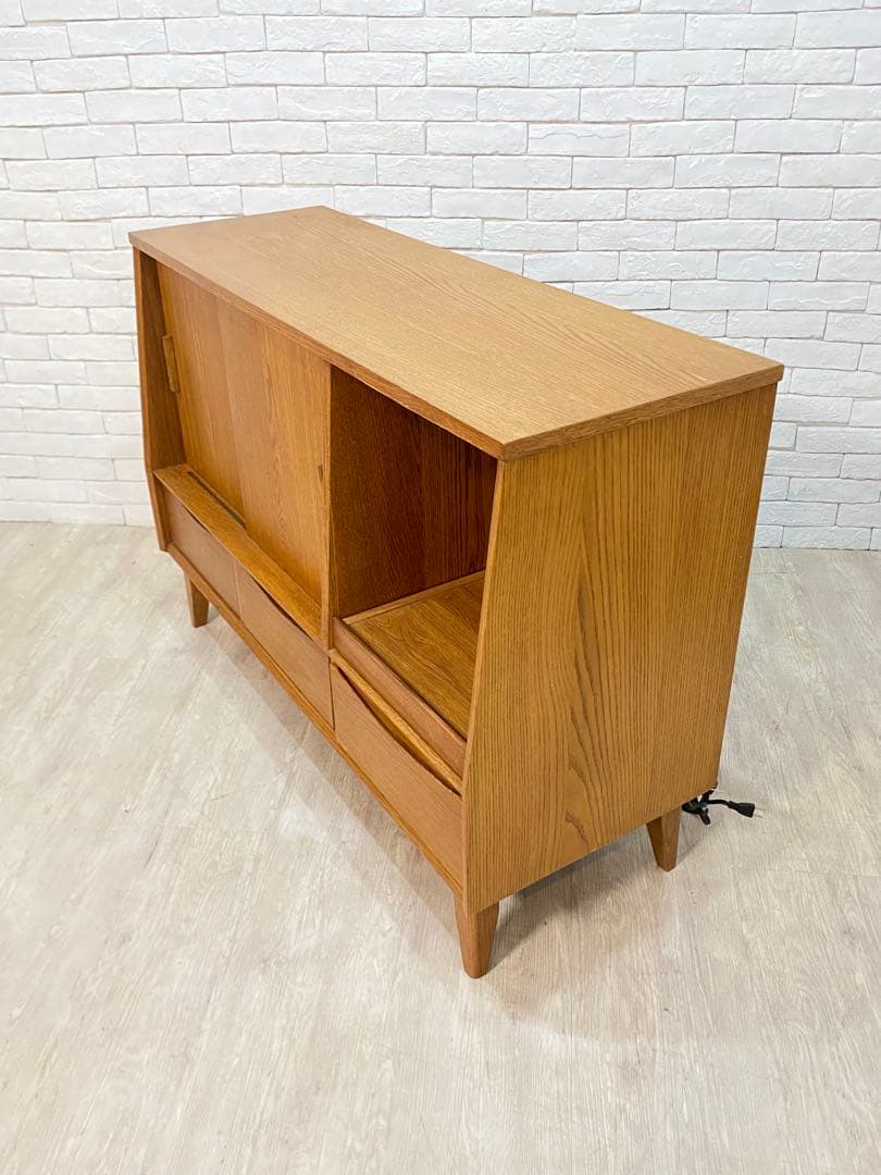 【Floris】キッチンカウンター　ウニコ　食器棚　シグネ　収納棚