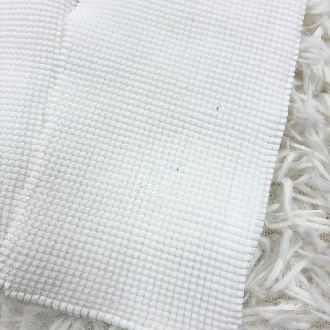 美品　イッセイミヤケMe　ハイネック　長袖プリーツカットソー　ホワイト　FREE