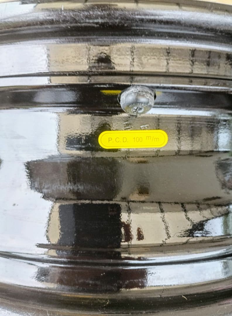 アクアNHP10中古純正アルミホイール4本セット