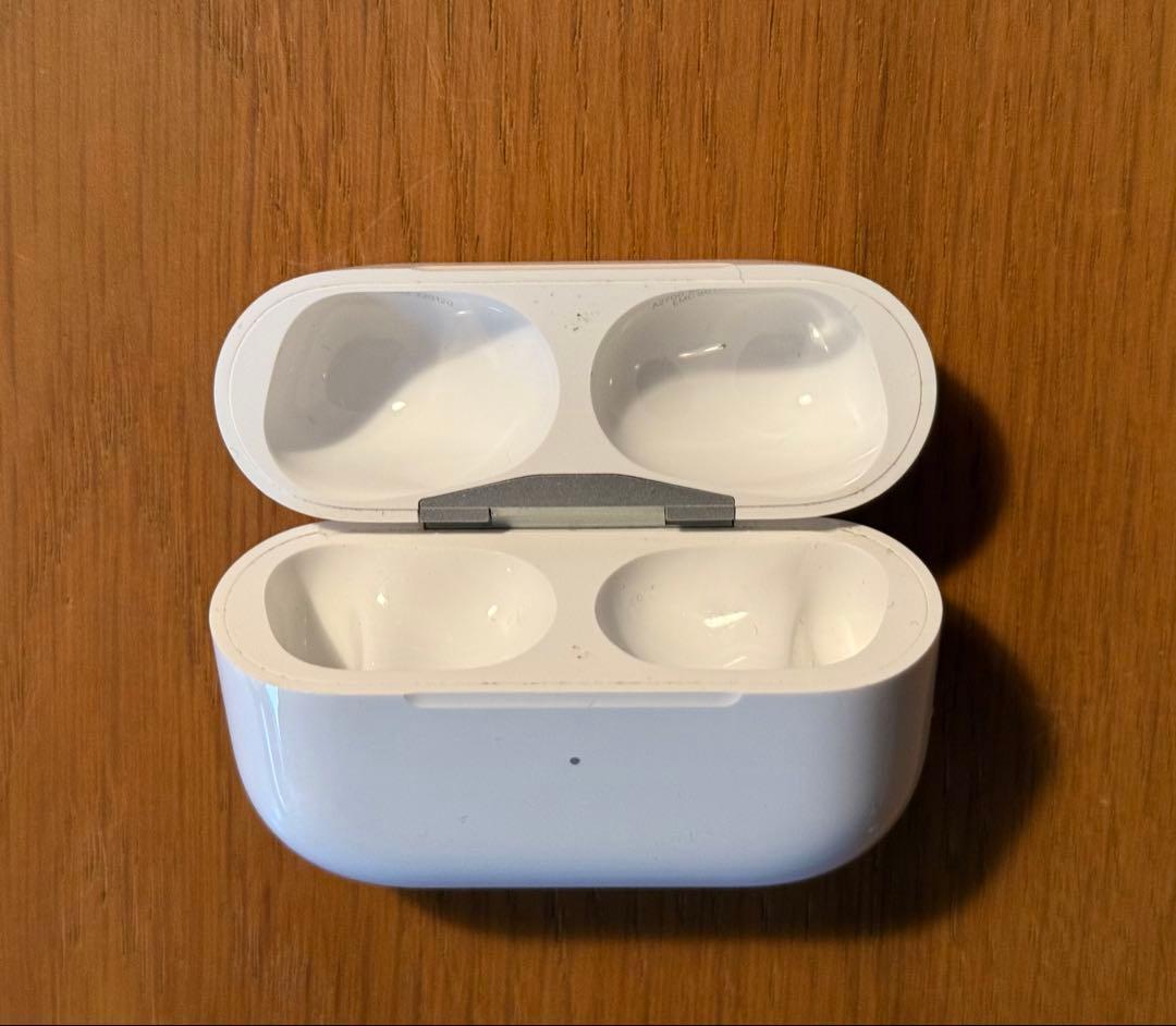 AirPods Pro（第2世代）　(型番:MQD83J/A)