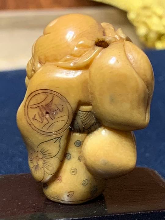 根付骨董 置物 縁起物  レトロ アンティーク　美術品