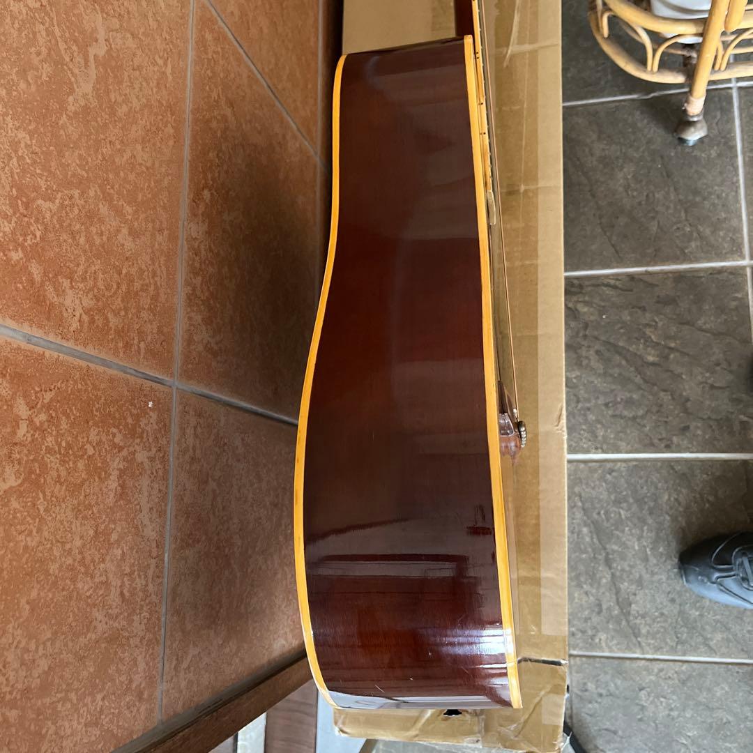 70年代 木曽スズキ　ギター　ギルドタイプMADE IN JAPAN