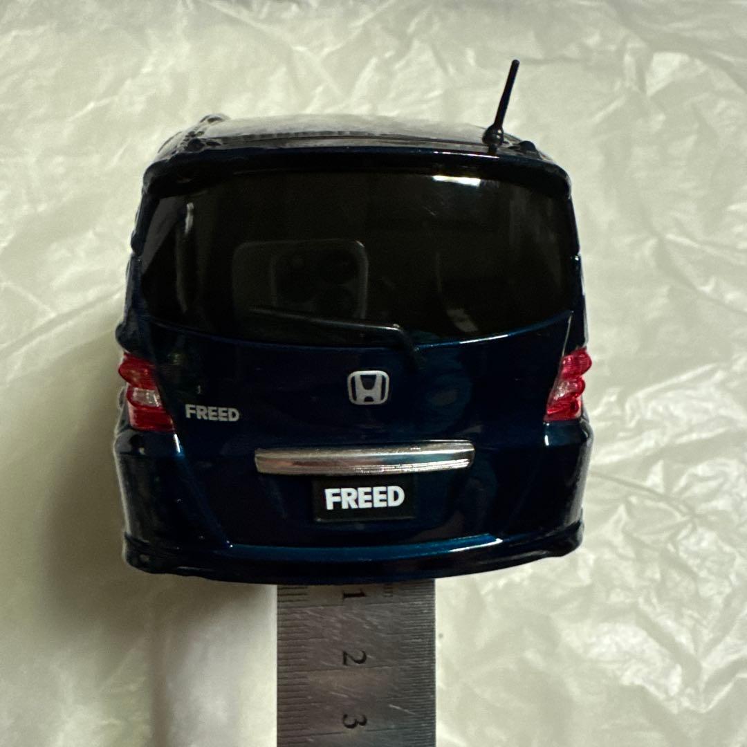 HONDA FREED プレミアムナイトブルー・パール