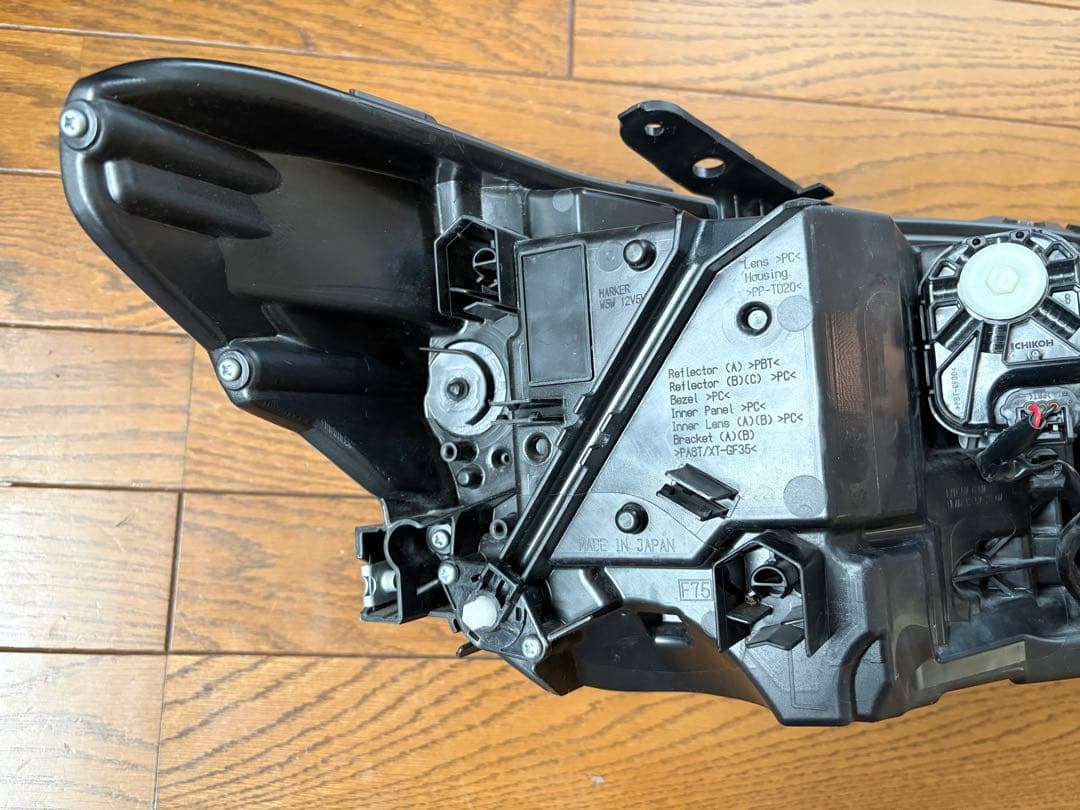 Max様 スバル レヴォーグ/WRX STI/ S4 左ヘッド LED 純正