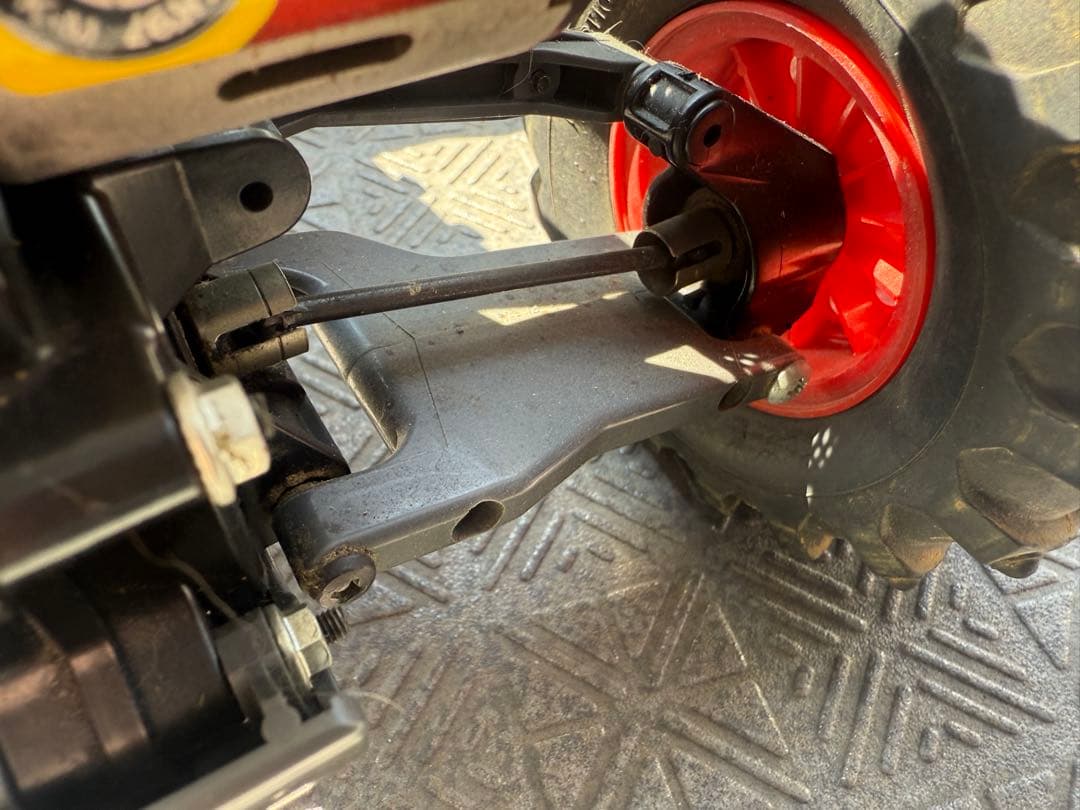 タミヤ　キングブラックフッド