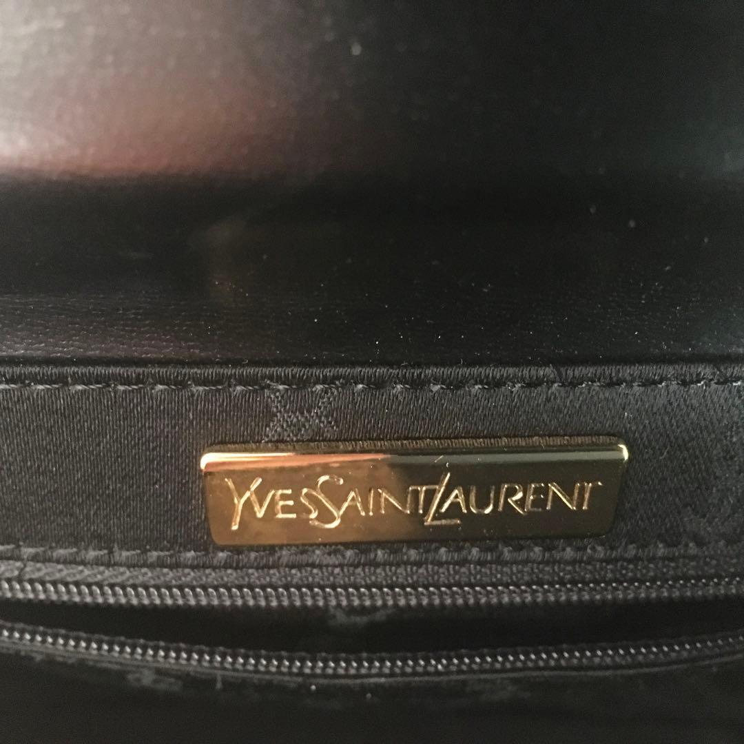 Yves Saint Laurent 黒 レザーハンドバッグ