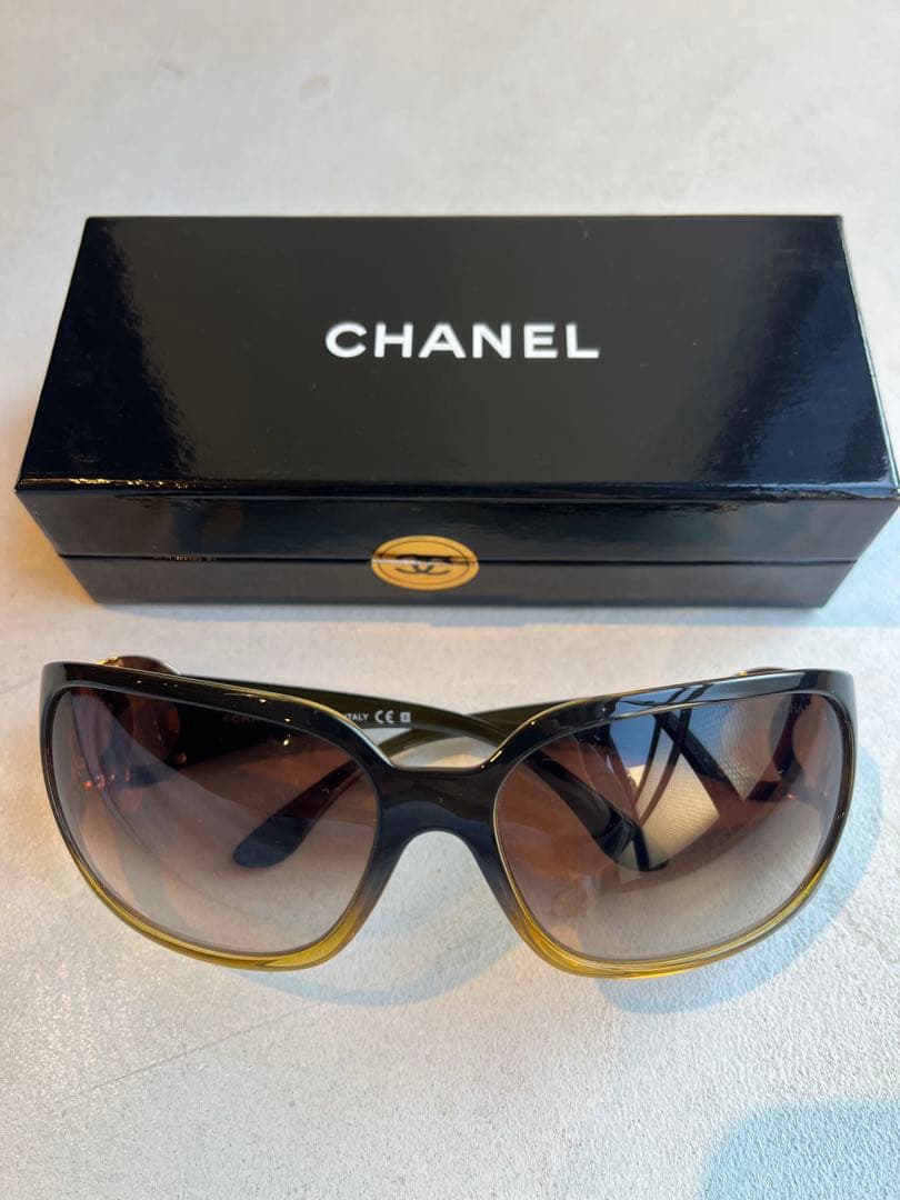 【極美品】CHANEL ココマーク　サングラス ブラウングラデーション