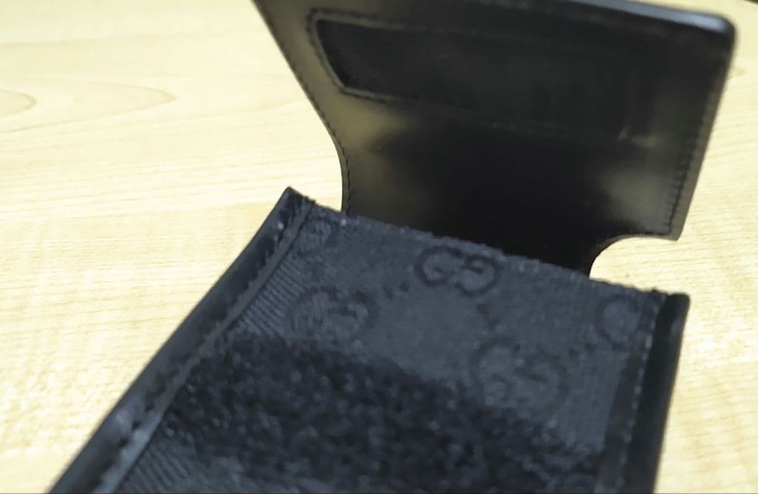 未使用品☆GUCCI 携帯ケース