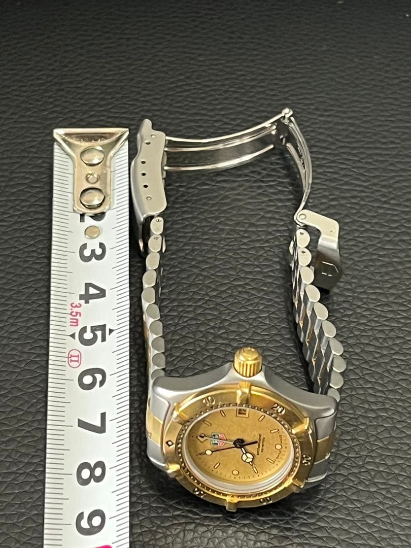 タグ・ホイヤー プロフェッショナル