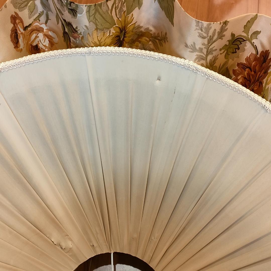 希少　木製　アンティークランプ　ウッドベース　彫刻