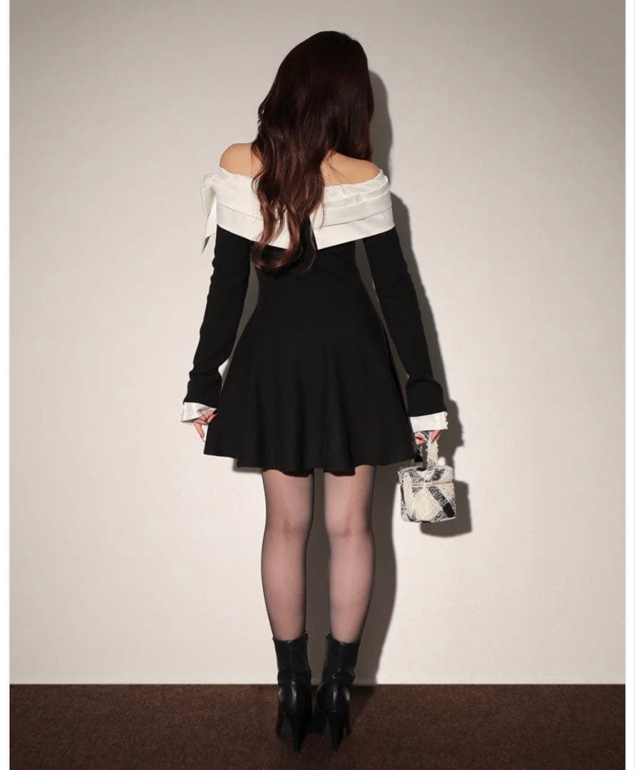 Mmeeme オフショルダーリボン付きミニワンピース