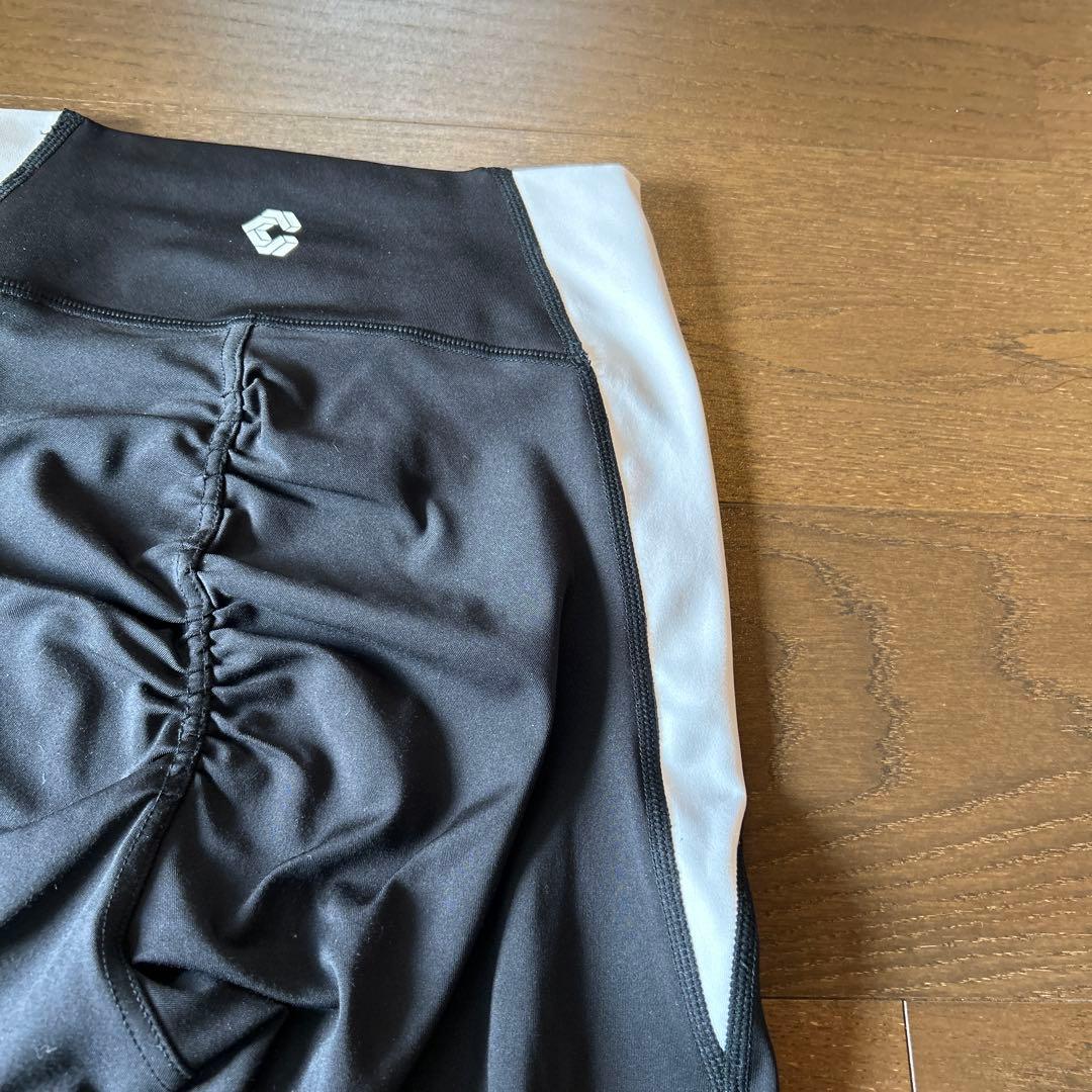 25/7購入完売品CRONOS ブラック/ホワイト レギンス