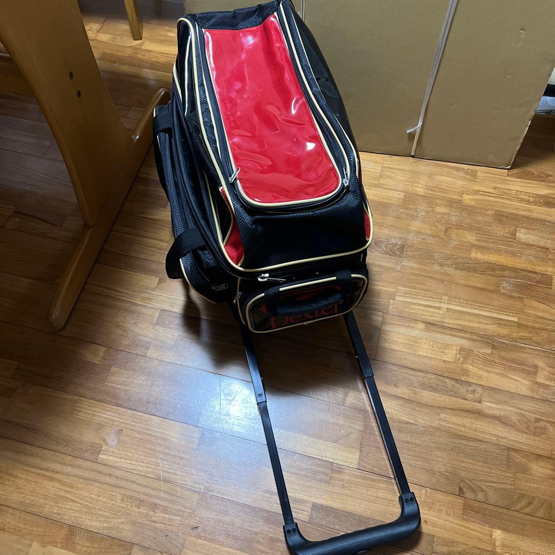 ボウリング用バッグ 赤と黒 dexter デクスター キャスター付き